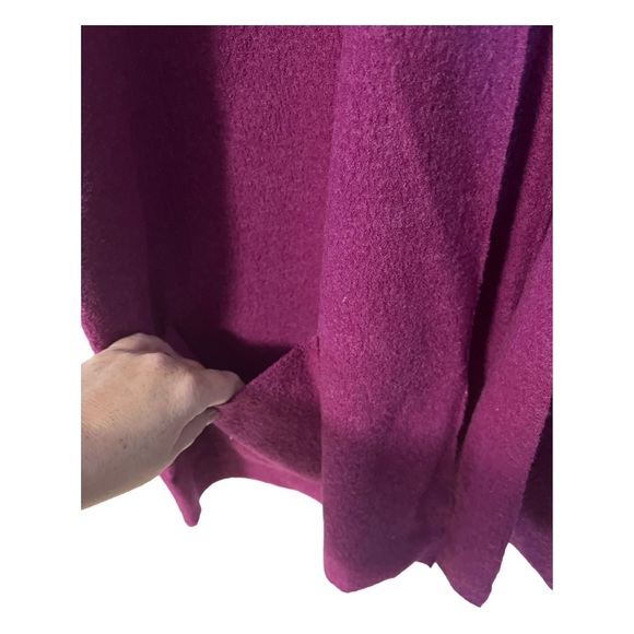 An Eileen Fisher open sweater in size large - Picture 5 of 7